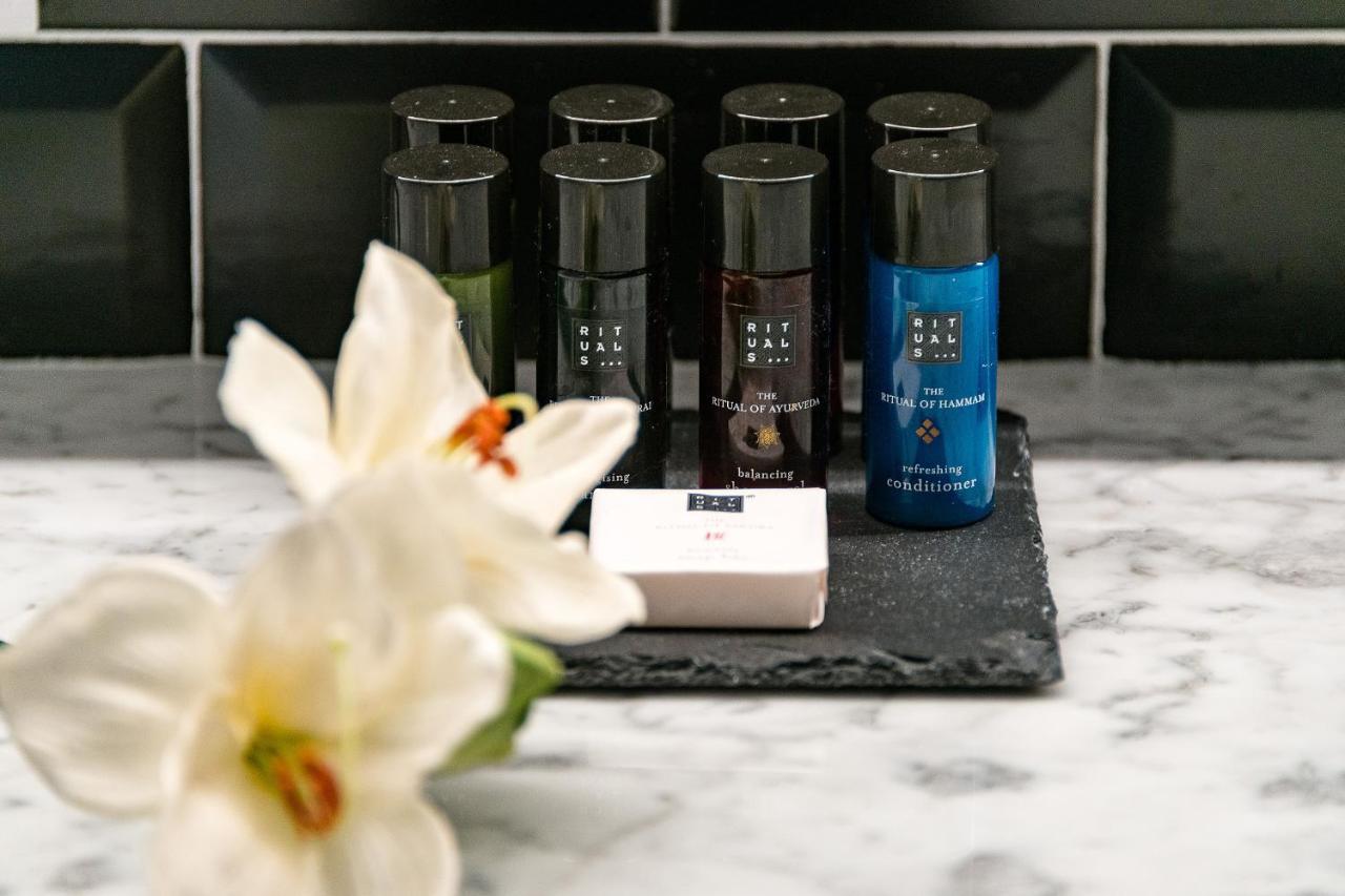 Divina Suites Hotel Boutique - Adults Only Ciutadella  Luaran gambar